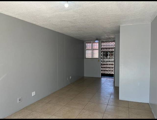 2 BEDROOM PROPERTY TO RENT IN ARCADIA